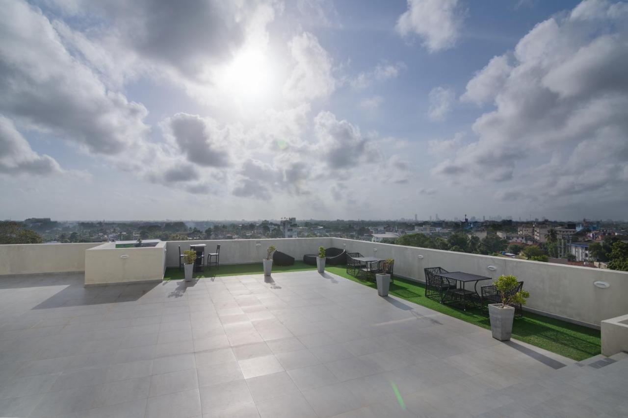 The Luxury Nest Appartement Maharagama Buitenkant foto
